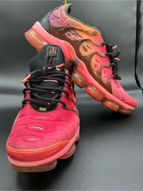 Nike Air VaporMax Plus Men's Low Top Laser Crimson Pink/Black/Orange US 10.5